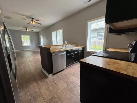 Kitchen - 2026 N Franklin Ave, Springfield, MO 65803 photo 2 of 3