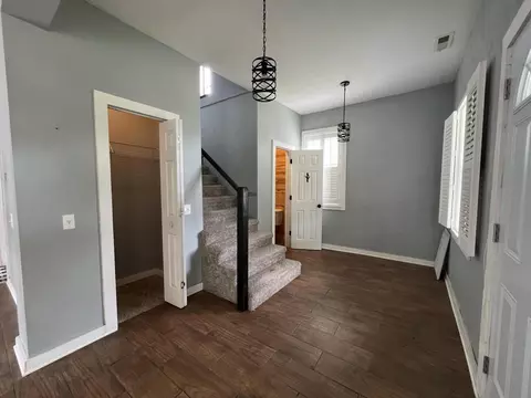 Entry Way - 2026 N Franklin Ave, Springfield, MO 65803 photo 1 of 2