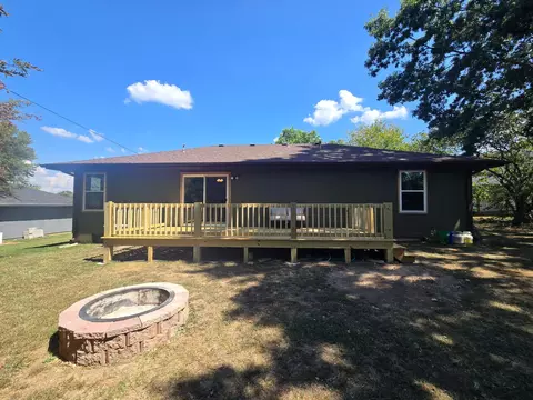 Exterior - 237 Renee Ave, Sparta, MO 65753 photo 5 of 8