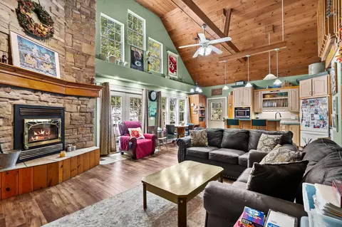 Living - 278 Sparrow Ln, Shell Knob, MO 65747 photo 1 of 3