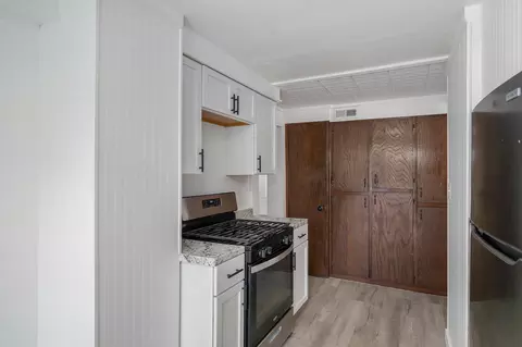 Kitchen - 2423 W Olive St, Springfield, MO 65802 photo 2 of 2