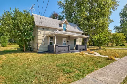 Exterior - 2423 W Olive St, Springfield, MO 65802 photo 10 of 11