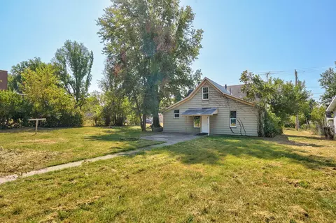 Exterior - 2423 W Olive St, Springfield, MO 65802 photo 5 of 11