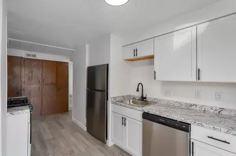 Kitchen - 2423 W Olive St, Springfield, MO 65802 photo 1 of 2