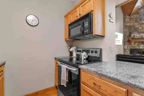 Kitchen - 349 Willow Oak Ln, Branson, MO 65616 photo 3 of 3