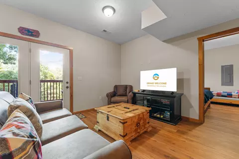Living - 349 Willow Oak Ln, Branson, MO 65616 photo 7 of 7