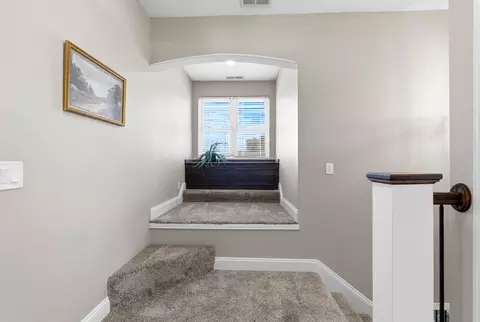 Entry Way - 4446 Findley Rd, Macomb, MO 65702 photo 2 of 3