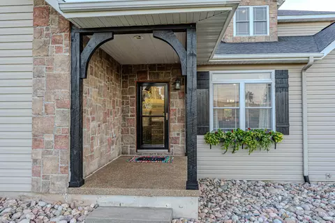 Exterior - 4446 Findley Rd, Macomb, MO 65702 photo 1 of 7