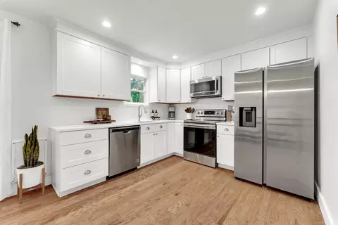 Kitchen - 1261 E University St, Springfield, MO 65804 photo 1 of 3