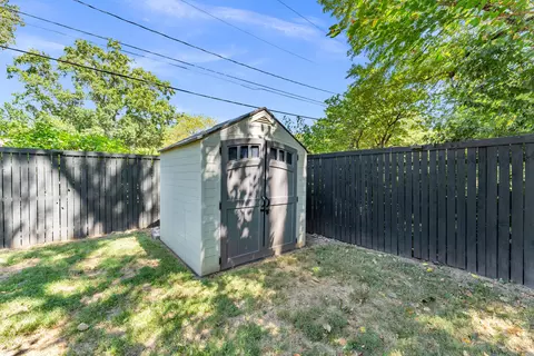 Exterior - 1261 E University St, Springfield, MO 65804 photo 13 of 13