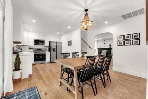 Dining - 1261 E University St, Springfield, MO 65804 photo 2 of 2
