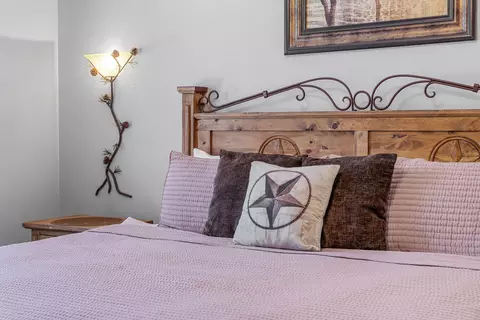 Bedroom - 376 Willow Oak Ln, Branson, MO 65616 photo 14 of 14