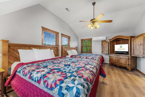 Bedroom - 376 Willow Oak Ln, Branson, MO 65616 photo 5 of 14