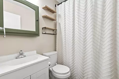 Bath - 316 S Duke Ave, Springfield, MO 65802 photo 1 of 3