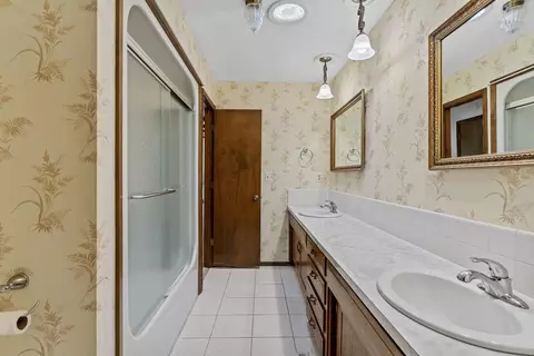 Bath - 721 S Pine Ave, Republic, MO 65738 photo 1 of 3