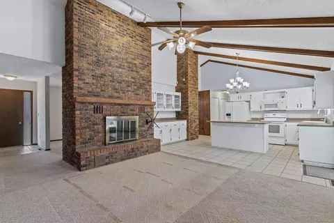 Living - 721 S Pine Ave, Republic, MO 65738 photo 6 of 12