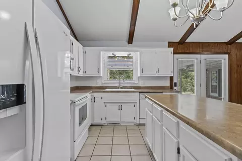 Kitchen - 721 S Pine Ave, Republic, MO 65738 photo 5 of 6