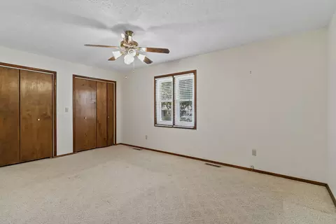 Bedroom - 721 S Pine Ave, Republic, MO 65738 photo 3 of 4