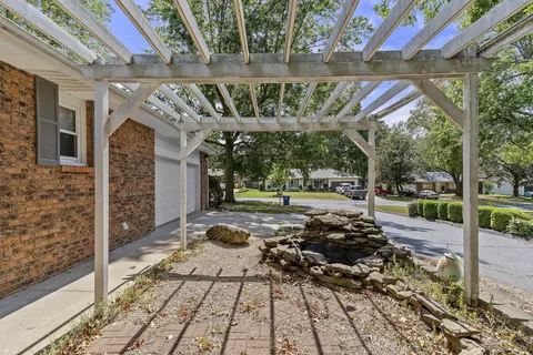 Exterior - 721 S Pine Ave, Republic, MO 65738 photo 9 of 10