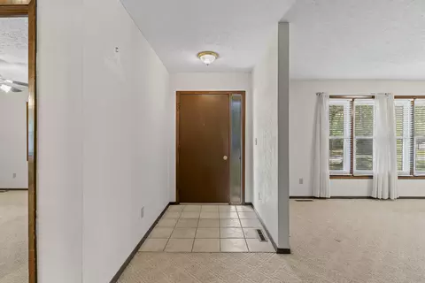 Entry Way - 721 S Pine Ave, Republic, MO 65738 photo 1 of 2
