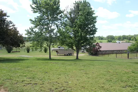 Exterior - 2231 W Hwy, Thayer, MO 65791 photo 8 of 9