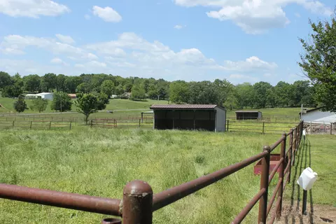 Exterior - 2231 W Hwy, Thayer, MO 65791 photo 7 of 9