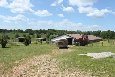 Exterior - 2231 W Hwy, Thayer, MO 65791 photo 2 of 9