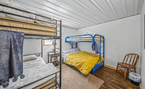 Bedroom - 9223 State Highway 32, Salem, MO 65560 photo 4 of 7