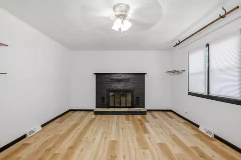 Living - 1201 W Edgewood St, Springfield, MO 65807 photo 2 of 3