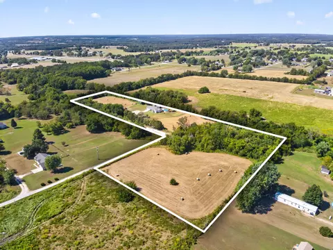View/Area - 17 Saddleback St, Buffalo, MO 65622 photo 1 of 5