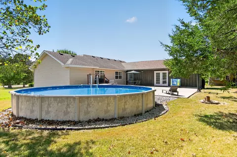 Exterior - 17 Saddleback St, Buffalo, MO 65622 photo 5 of 13