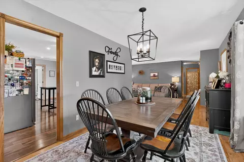 Dining - 17 Saddleback St, Buffalo, MO 65622 photo 2 of 2