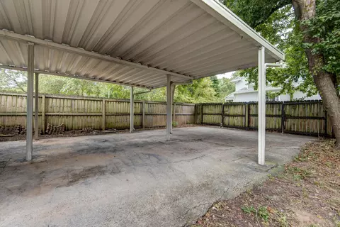 Exterior - 420 E Loren St, Springfield, MO 65807 photo 9 of 9