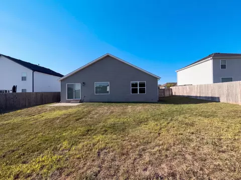 Exterior - 5017 W Cozy Ct, Springfield, MO 65802 photo 2 of 6