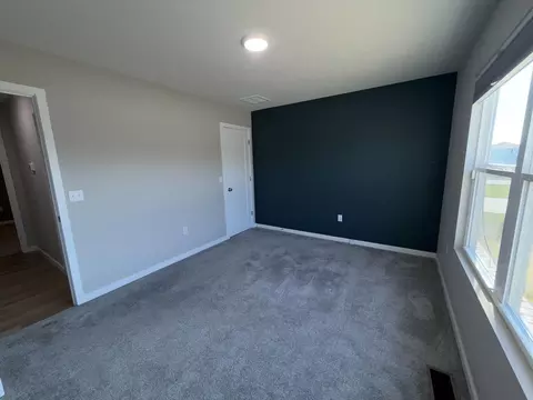 Bedroom - 5017 W Cozy Ct, Springfield, MO 65802 photo 2 of 5