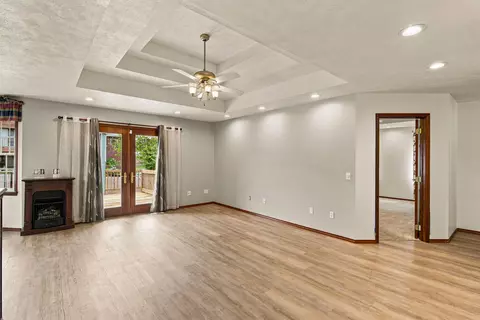 Living - 208 Miller Way, Monett, MO 65708 photo 1 of 7