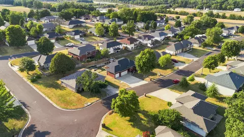 View/Area - 208 Miller Way, Monett, MO 65708 photo 2 of 4