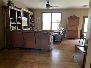 Living - 1910 N Farm Road 97, Springfield, MO 65802 photo 3 of 6