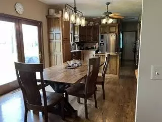 Dining - 1910 N Farm Road 97, Springfield, MO 65802 photo 1 of 1