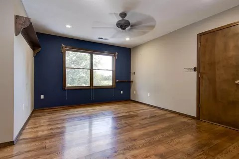 Bedroom - 1910 N Farm Road 97, Springfield, MO 65802 photo 6 of 7