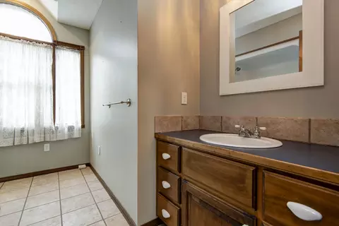 Bath - 1910 N Farm Road 97, Springfield, MO 65802 photo 6 of 8