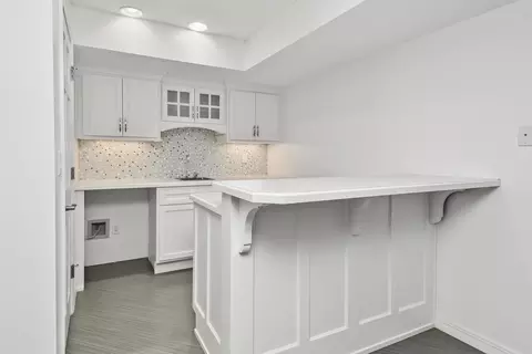 Kitchen - 929 S Mumford Dr, Springfield, MO 65809 photo 15 of 15