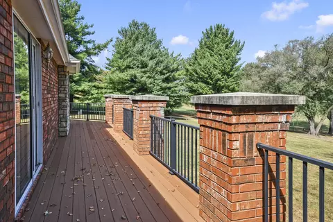 Exterior - 929 S Mumford Dr, Springfield, MO 65809 photo 14 of 14
