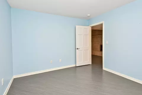 Bedroom - 929 S Mumford Dr, Springfield, MO 65809 photo 12 of 12