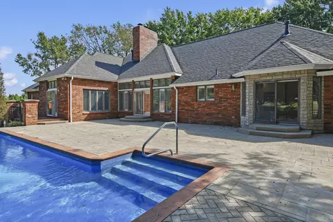 Exterior - 929 S Mumford Dr, Springfield, MO 65809 photo 11 of 14