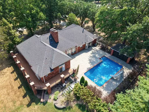 View/Area - 929 S Mumford Dr, Springfield, MO 65809 photo 2 of 4
