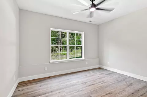 Bedroom - 303 Crystal Valley Rd, Clever, MO 65631 photo 4 of 6