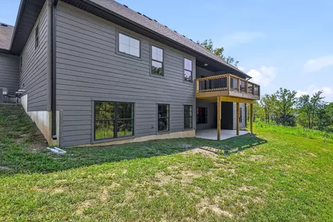 Exterior - 303 Crystal Valley Rd, Clever, MO 65631 photo 5 of 8