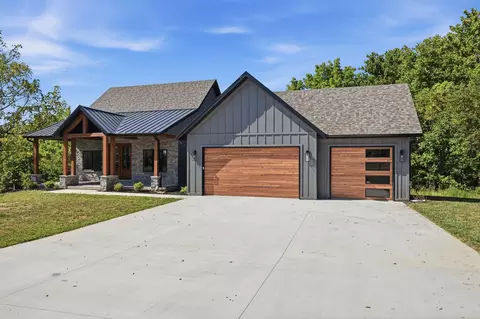 Exterior - 303 Crystal Valley Rd, Clever, MO 65631 photo 3 of 8