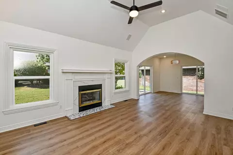Living - 8605 E Interlochen Dr, Nixa, MO 65714 photo 2 of 6
